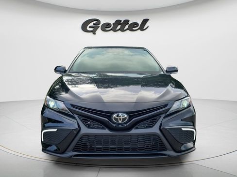 Certified 2022 Toyota Camry SE w/ Convenience Package FWD image 2