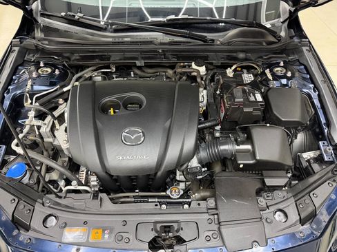 Used 2020 MAZDA MAZDA3 Hatchback w/ Preferred Package FWD image 7
