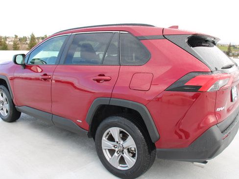 Certified 2025 Toyota RAV4 LE image 5