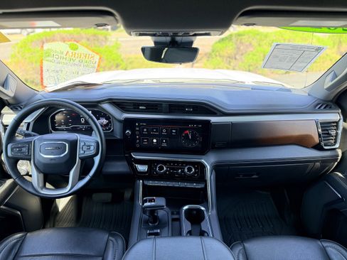 Used 2024 GMC Sierra 1500 Denali w/ Technology Package image 20