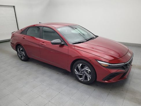 Used 2025 Hyundai Elantra Sport w/ Cargo Package FWD image 11
