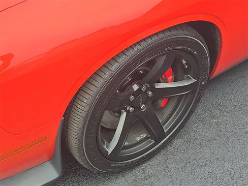 Used 2017 Dodge Challenger SRT Hellcat image 14