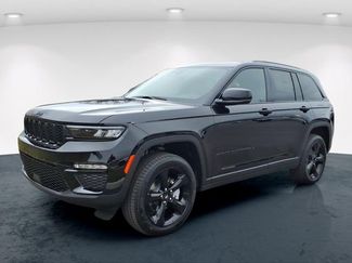 New 2025 Jeep Grand Cherokee Limited w/ Black Appearance Package AWD/4WD video 2