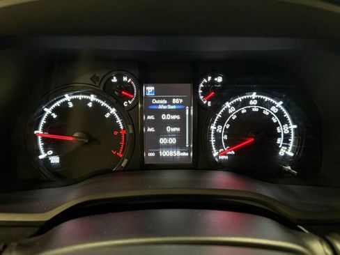 Used 2020 Toyota 4Runner SR5 image 18