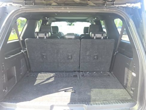Used 2018 Ford Expedition Max Limited RWD image 11