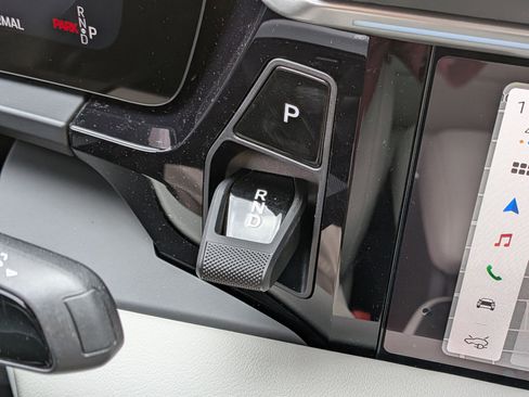 New 2026 Porsche Macan Electric image 20