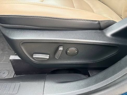 Certified 2020 Ford Escape SEL AWD/4WD image 16