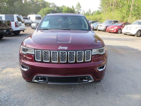 Used 2017 Jeep Grand Cherokee Overland AWD/4WD image 3