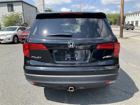 Used 2018 Honda Pilot EX image 6