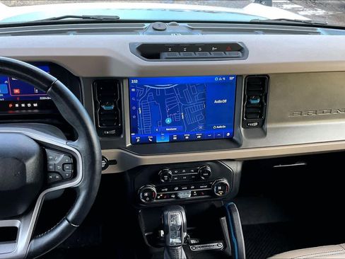 Used 2024 Ford Bronco Wildtrak image 6