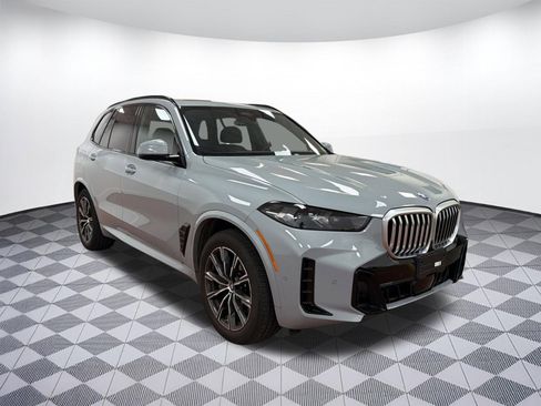 Used 2024 BMW X5 xDrive50e w/ M Sport Package image 7