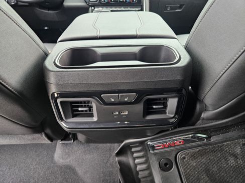 Used 2023 GMC Sierra 1500 AT4 w/ AT4 Premium Package AWD/4WD image 11