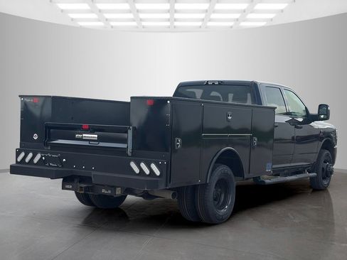 Used 2024 RAM 3500 Tradesman AWD/4WD image 3