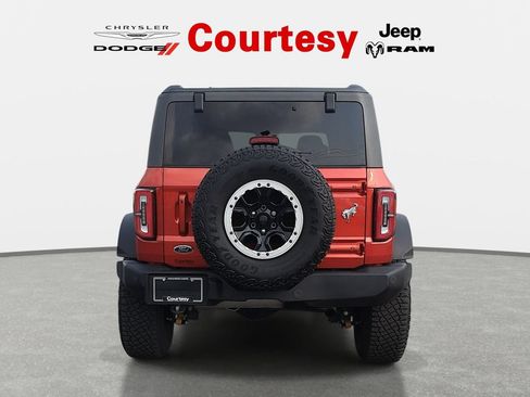 Used 2023 Ford Bronco Outer Banks w/ Sasquatch Package AWD/4WD image 4
