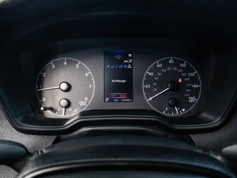 Certified 2025 Toyota Corolla LE image 34