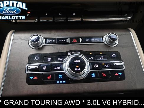 Used 2020 Lincoln Aviator Grand Touring w/ Equipment Group 302A AWD/4WD image 19