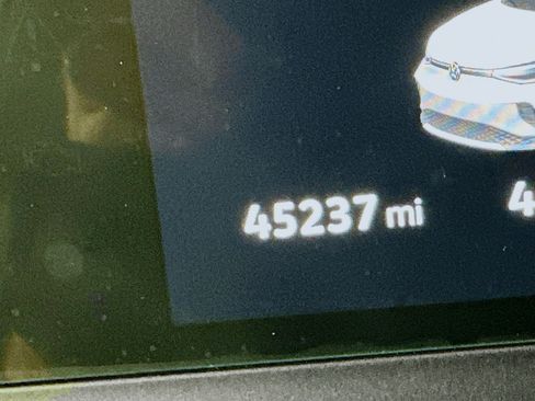 Used 2023 Volkswagen ID.4 Pro S image 19