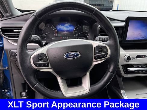 Used 2023 Ford Explorer XLT w/ Equipment Group 202A AWD/4WD image 14