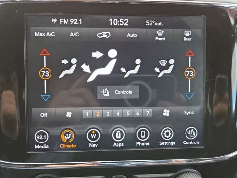 Used 2022 Jeep Grand Cherokee Limited image 24