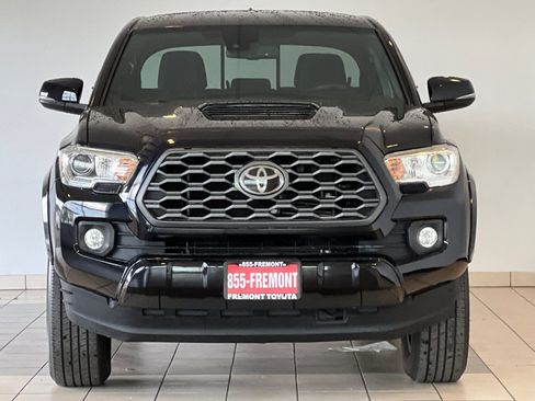 Certified 2020 Toyota Tacoma TRD Sport RWD image 9