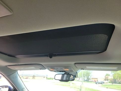 Used 2017 Buick Enclave Premium w/ Experience Buick Package image 9