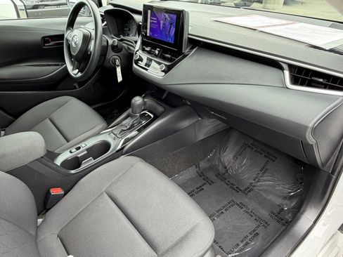 Certified 2023 Toyota Corolla LE FWD image 9