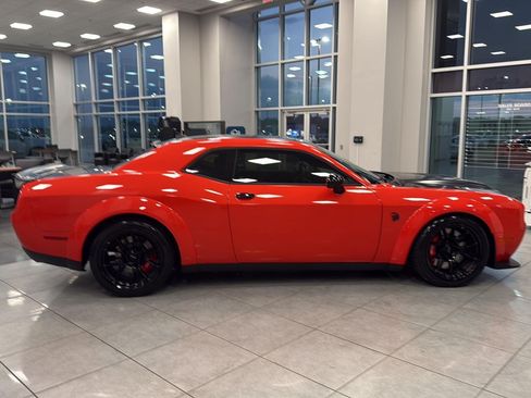 Used 2023 Dodge Challenger SRT Hellcat RWD image 7