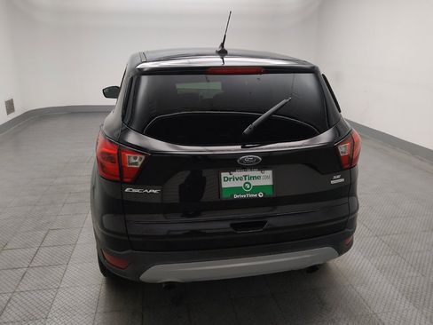 Used 2019 Ford Escape SE FWD image 6