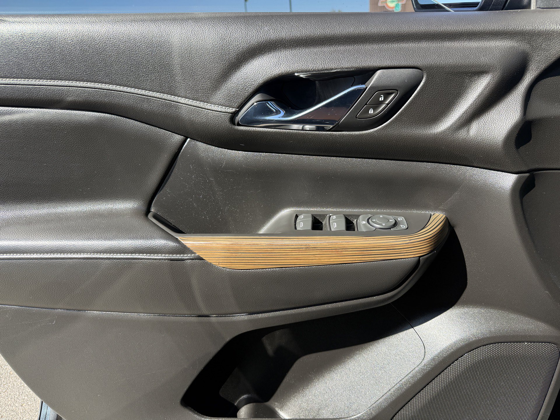 Used 2019 GMC Acadia SLE w/ LPO, Black Accent Package FWD image 37