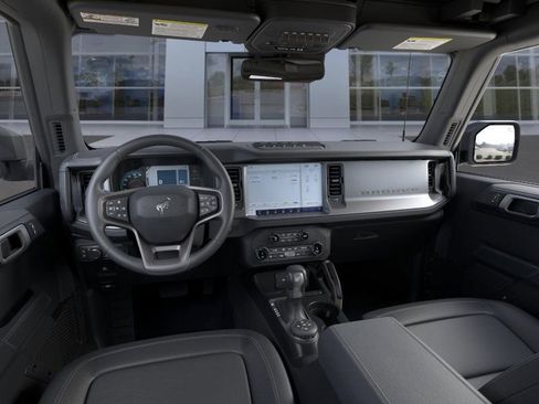 New 2025 Ford Bronco Badlands image 9