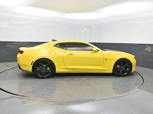 Used 2017 Chevrolet Camaro LT image 28