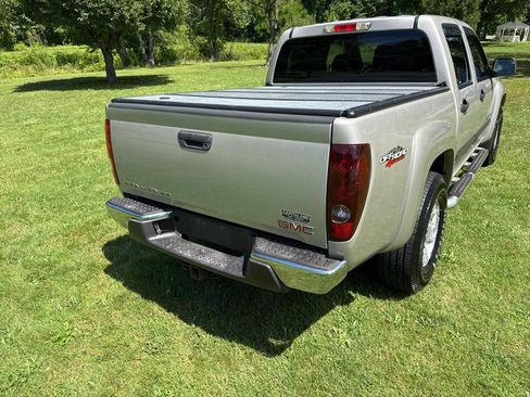 Used 2005 GMC Canyon SLE AWD/4WD image 28