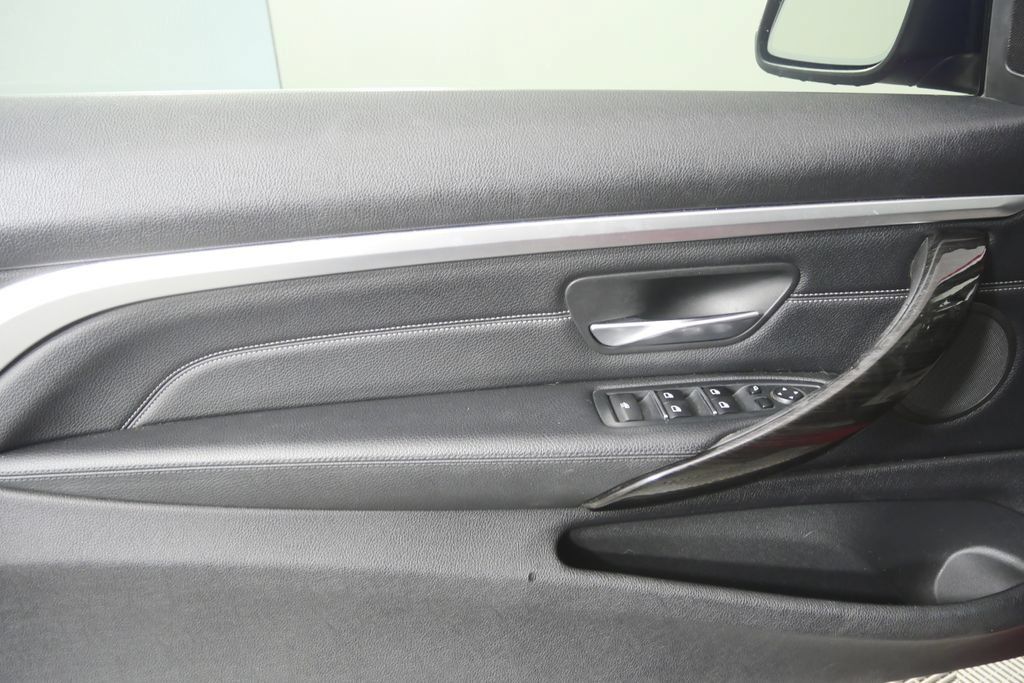 Used 2018 BMW 430i xDrive Convertible AWD/4WD image 10