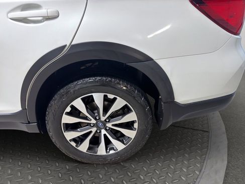 Used 2017 Subaru Outback 2.5i Limited AWD/4WD image 24