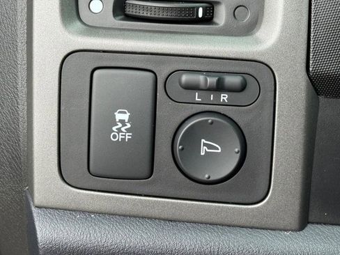 Used 2010 Honda CR-V LX image 25