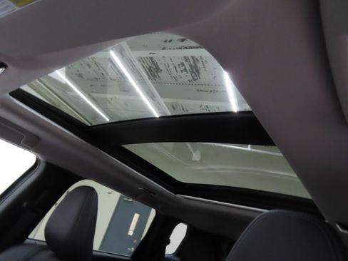 New 2025 Mitsubishi Outlander SE image 20