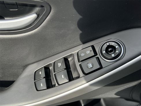 Used 2014 Hyundai Elantra GT w/ Option Group 02 image 12