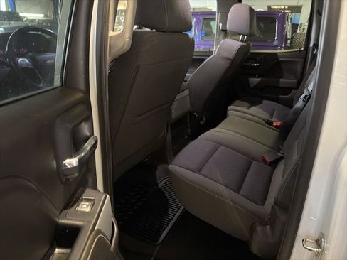 Used 2019 Chevrolet Silverado 1500 LT w/ All Star Edition AWD/4WD image 6