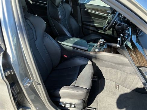 Used 2019 BMW M5 w/ Executive Package image 37