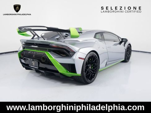 Used 2023 Lamborghini Huracan STO RWD image 5