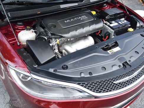 Used 2015 Chrysler 200 Limited FWD image 21