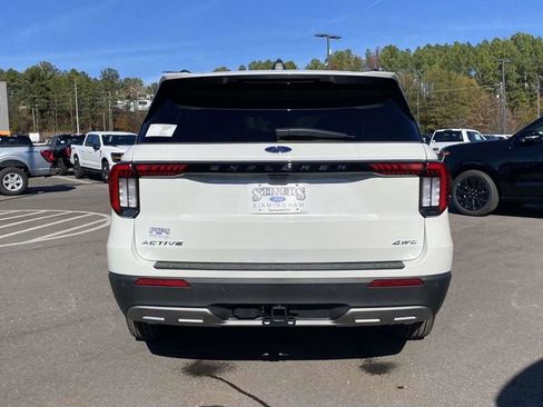New 2026 Ford Explorer Active w/ Active Comfort Package image 4