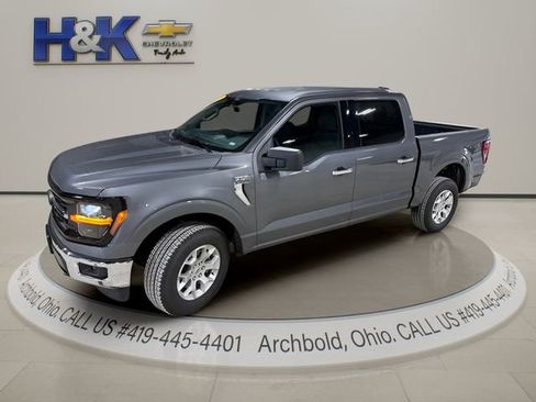 Used 2025 Ford F150 XLT w/ Equipment Group 301A Standard AWD/4WD image 4
