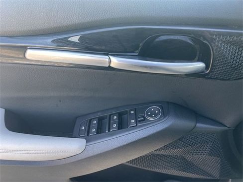 Used 2022 Kia Seltos EX image 24
