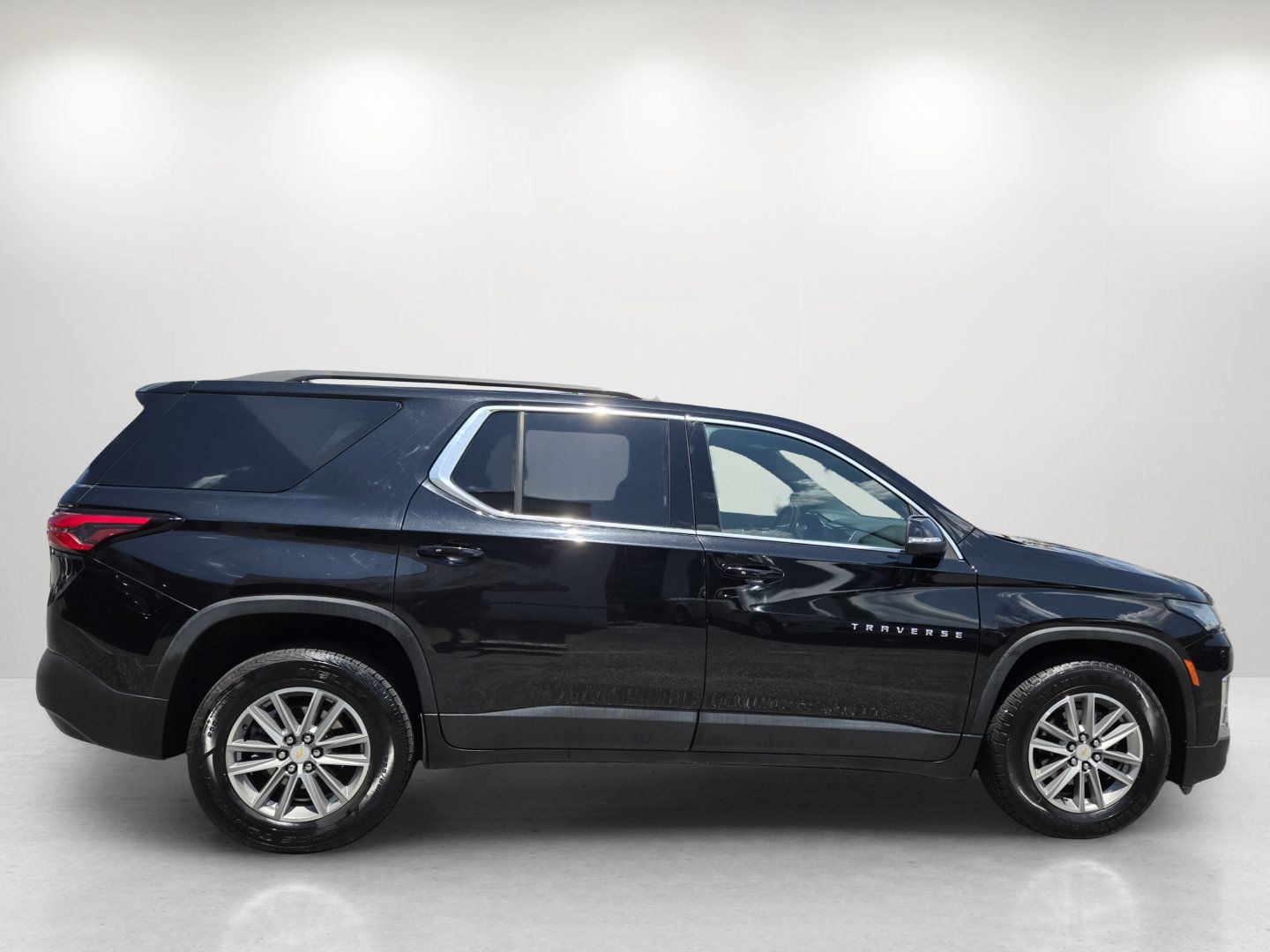 Used 2022 Chevrolet Traverse LT AWD/4WD image 4