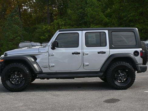 Used 2019 Jeep Wrangler Unlimited Sport image 6