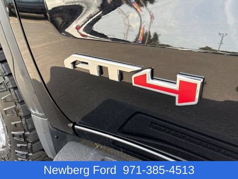 Used 2021 GMC Sierra 1500 AT4 w/ AT4 Premium Package AWD/4WD image 10