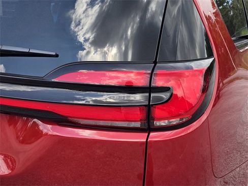 New 2026 Chrysler Pacifica Select image 8