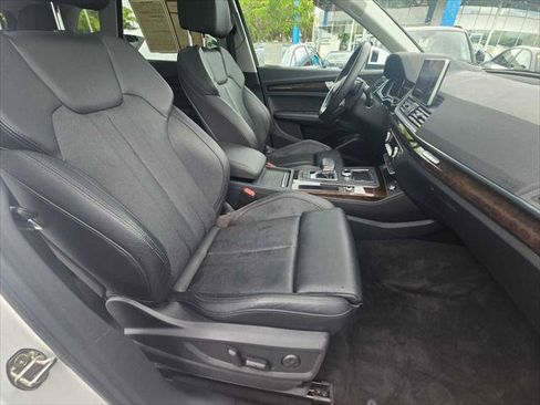 Used 2019 Audi Q5 2.0T Premium Plus w/ Premium Plus Package AWD/4WD image 10