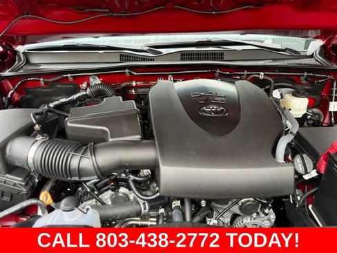 Used 2023 Toyota Tacoma SR5 RWD image 33
